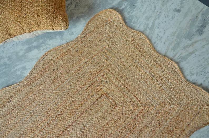 KLAVATE Natural Jute Wave Edge Hand Braided Scalloped Farmhouse Jute Runner Rug