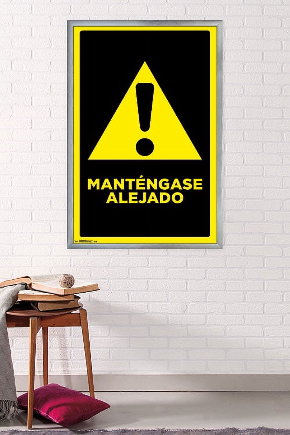 Mantengase Alejado (Keep Out) Wall Poster, 22.375" x 34", Framed