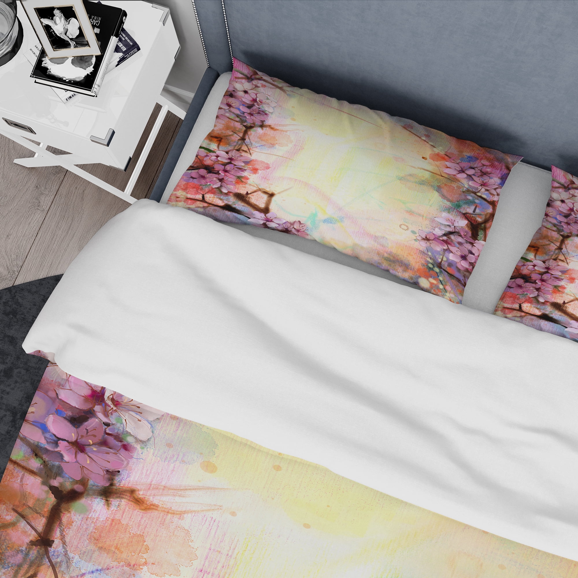 Designart 'Pink Sakura on Blurred Background' Traditional Duvet Cover Set