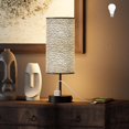 thumbnail image 1 of Lámpara de mesa YIDPU con control táctil y puertos USB-A y USB-C, LED de 3 colores, 1 of 9