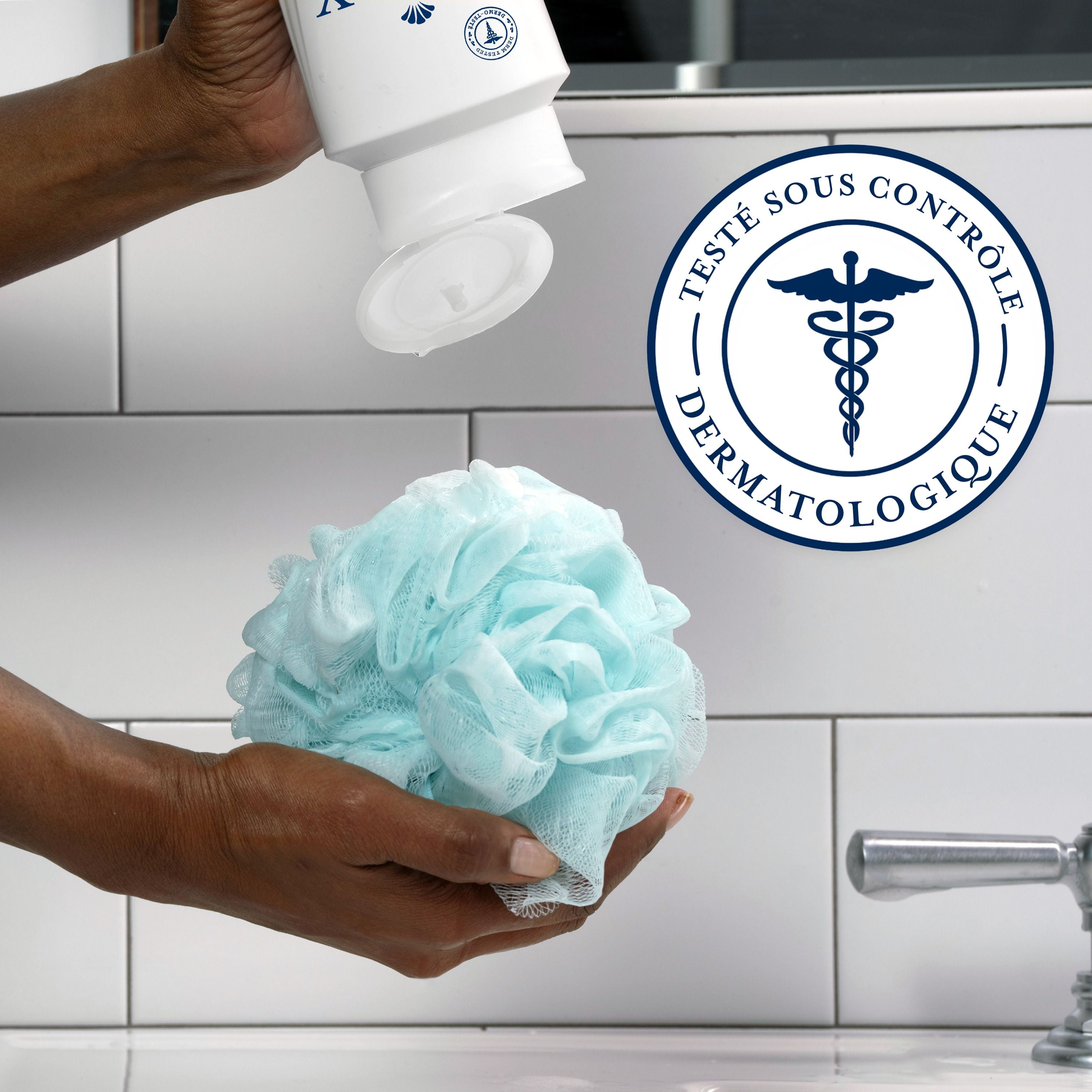 Ivory Mild & Gentle Body Wash, Lavender Scent, 621ML