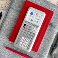 thumbnail image 4 of Calculadora gráfica Texas Instruments TI-84 Evo con pantalla de 2,8 pulgadas, 4 of 6