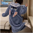 thumbnail image 2 of Disney-bata de punto con capucha para mujer, Kawaii Vestido de punto, ropa cálida engrosada para el hogar, ropa de ocio para parejas, regalo lindo, 2 of 5