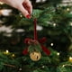 thumbnail image 4 of Adorno de campanas de hierro para árbol de Navidad | Lazo de terciopelo rojo | Decoración festiva de las fiestas | Metal duradero, sonido nítido, colgado sin complicaciones | 3,5 pulgadas | Detalles, 4 of 6