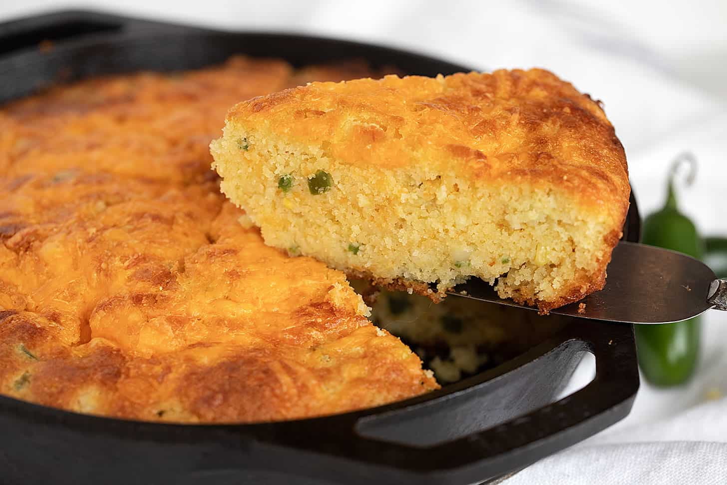 (3 pack) Famous Dave's Jalapeno Cornbread Mix, 15 oz