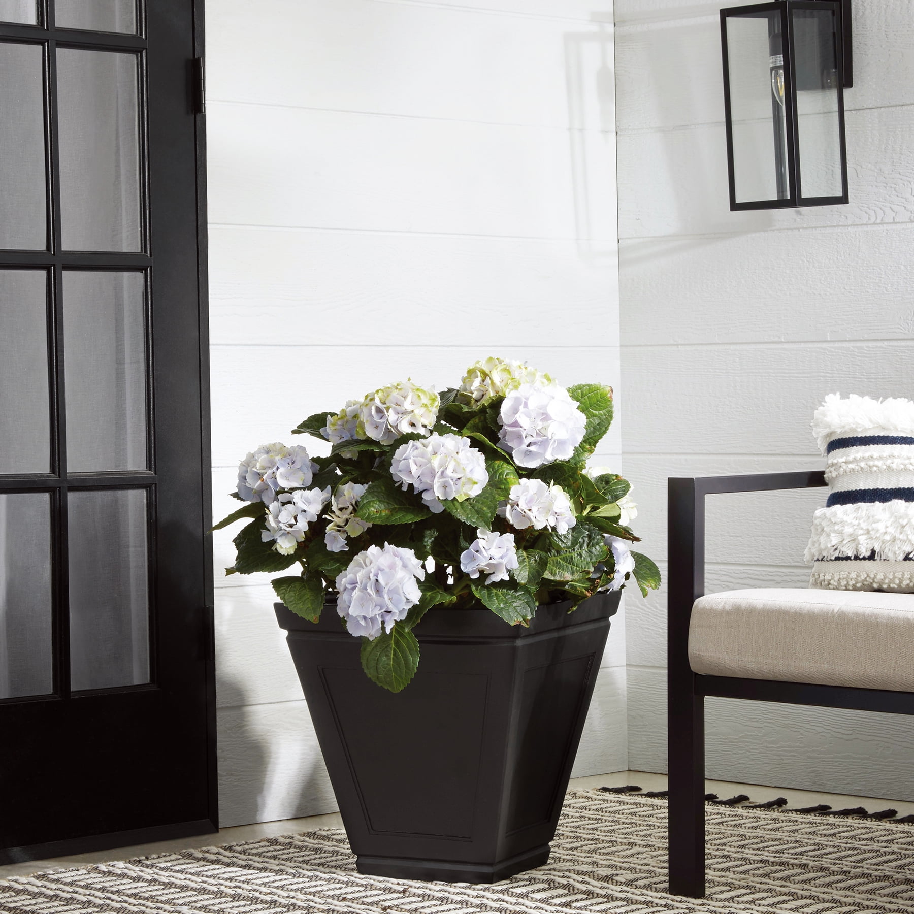 Mainstays Finn 16" x 16" x 16.8" Square Black 100% Recycled Resin Planter