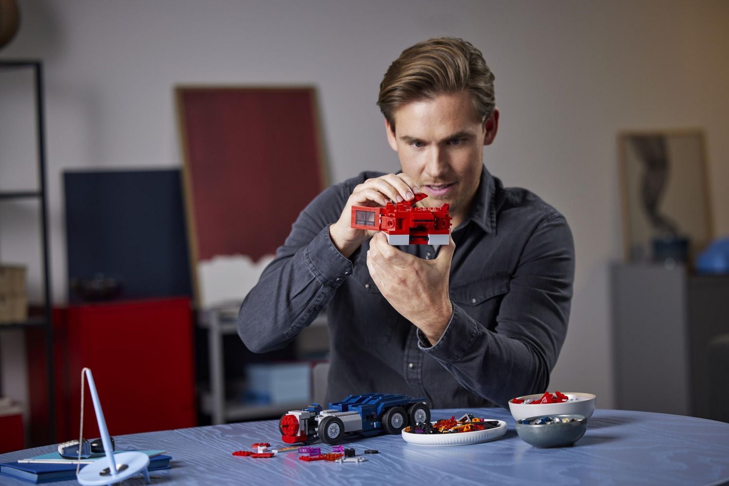 LEGO Icons Optimus Prime 10302 Transformers Figure, Collectible 2-in-1 Robot and Truck Model Building Kit for Adults, Great Gift Idea