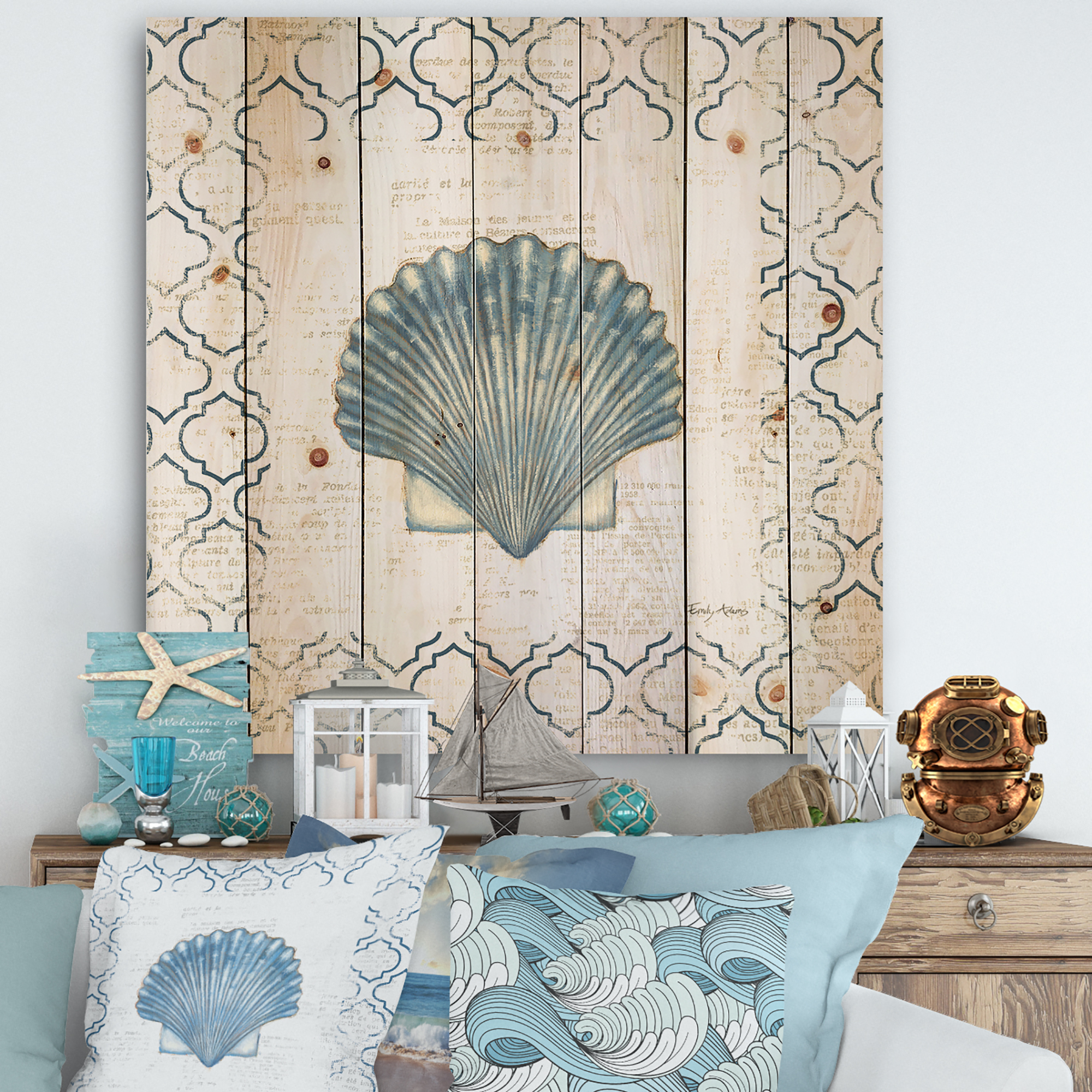 Designart 'Navy Blue Scallop Shell ' Nautical & Coastal Print on Natural Pine Wood