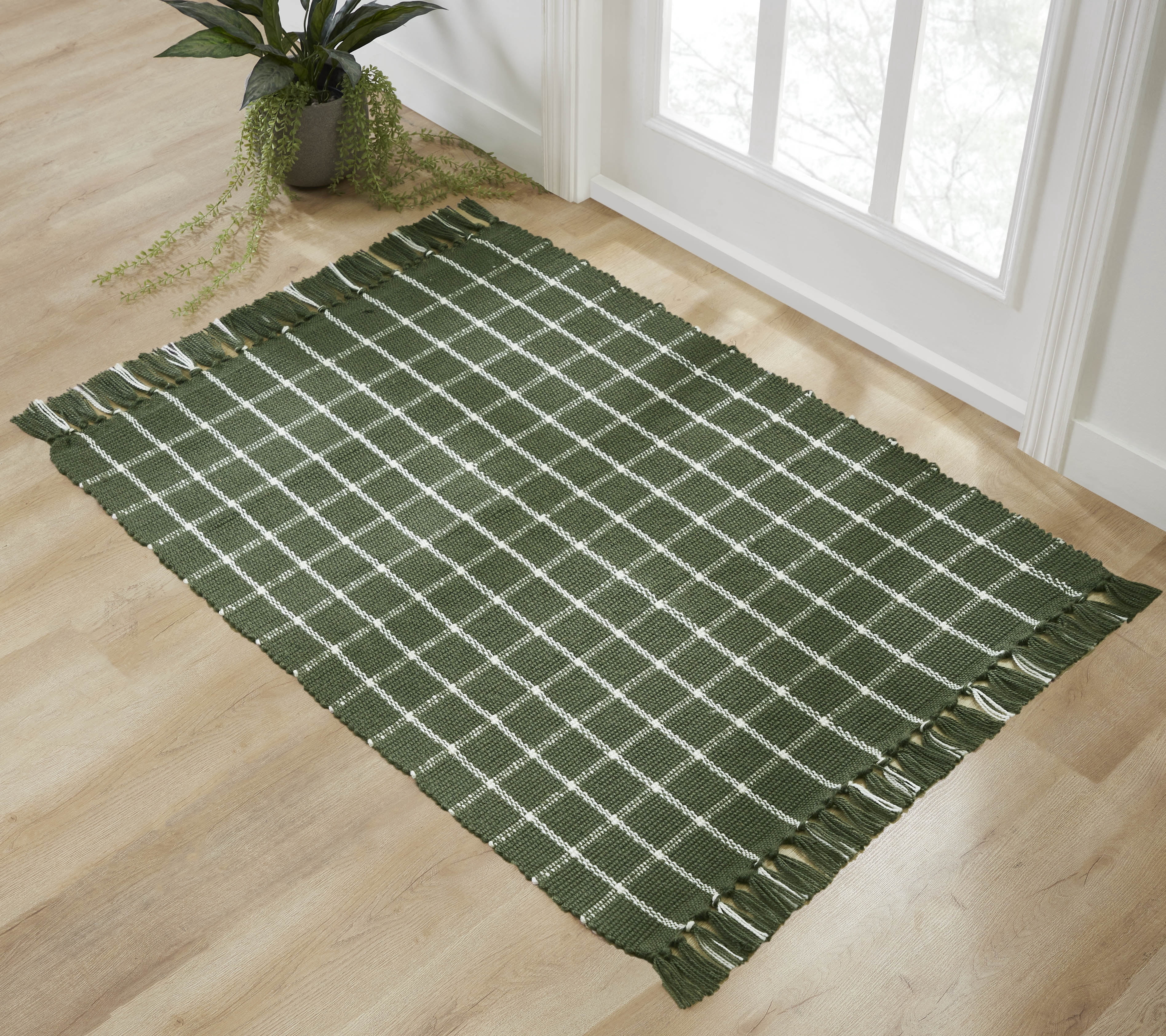 My Texas House Dark Green Plaid Indoor/Outdoor Layering Rug, 24" x 38"