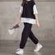 thumbnail image 2 of Jumpingount Conjunto de ropa de verano para niñas y adolescentes de 2 piezas, camiseta de empalme de estilo informal, pantalones atados a los conjuntos de ropa Negro 120cm, 2 of 6