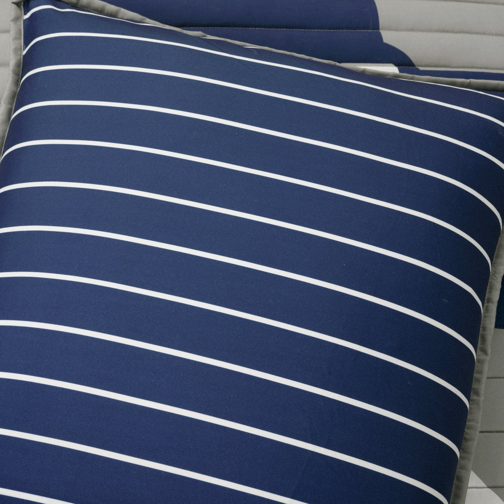 Lush Decor Baseball Game Reversible Oversized Kids Quilt Navy/Gray 5Pc Set Full/Queen