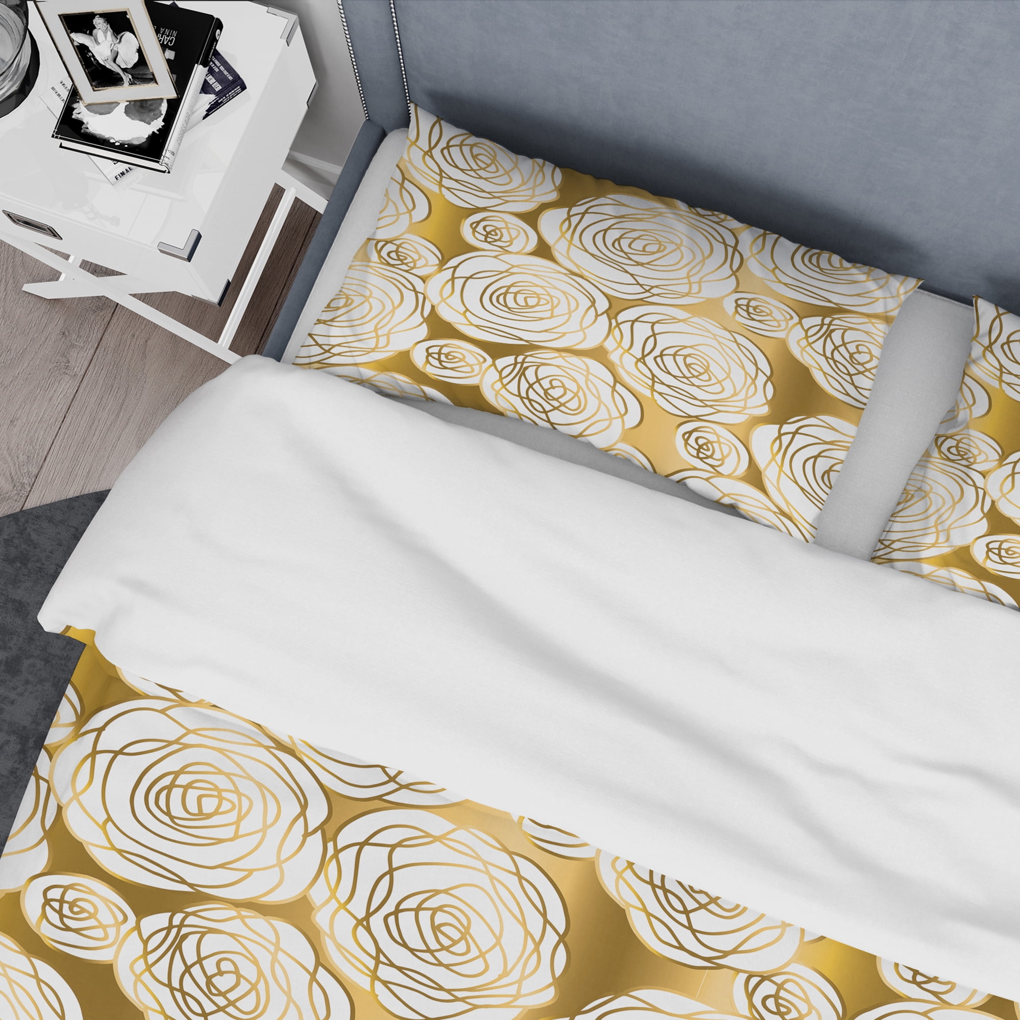 Designart 'Golden Floral III' Mid-Century Modern Duvet Cover Set