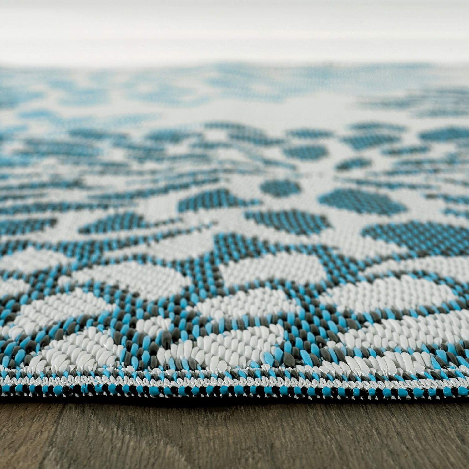 World Rug Gallery Modern Floral Aloha Reversible Recycled Plastic Outdoor Picnic Mat, Camping Rug, RV Rug - BLUE 5'x7'