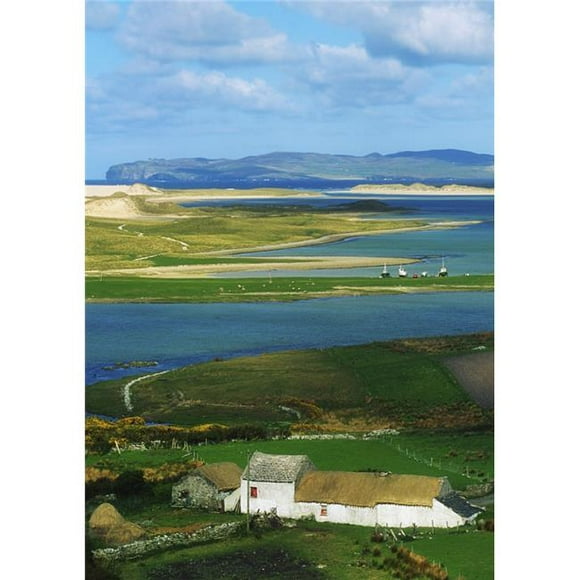 Posterazzi DPI1806677 Ballyness Co Donegal Ireland - Vue Aérienne de la Maison et de la Baie Affiche Imprimée par la Collection d'Images Irlandaise, 12 x 18