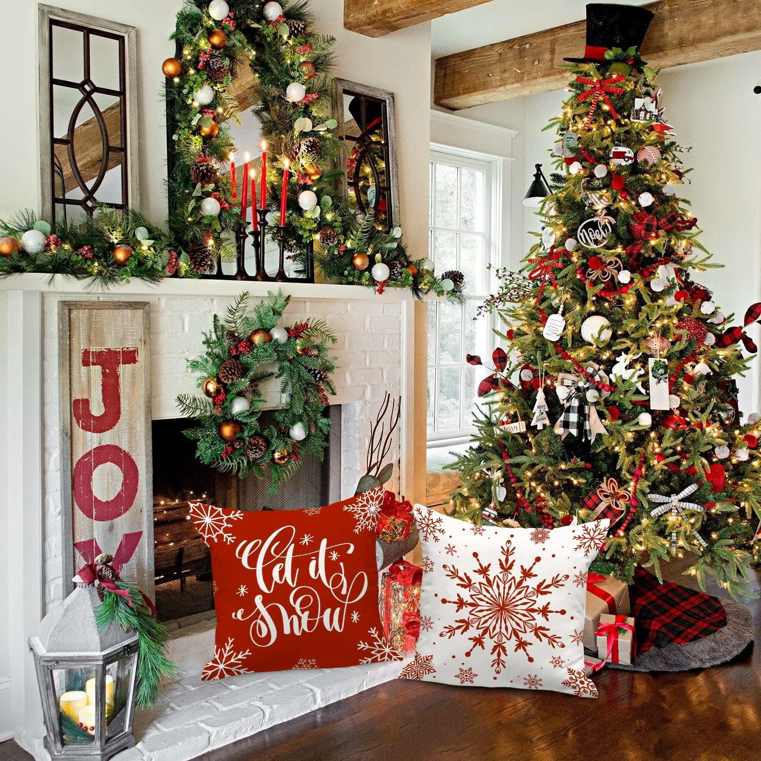 Christmas Throw Pillow Covers 20x20 Set of 4, Merry Christmas Winter Xmas Snowflake Decorative Holiday Cushion Pillow Cases 20 x 20 for Outdoor Indoor Farmhouse Home Room Couch Decor (Red)