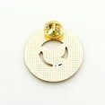 thumbnail image 2 of Broche de paloma de la paz de las Naciones Unidas, medalla representativa de los objetivos de desarrollo sostenible, patrón geométrico, collar con 17 colores que gotea aceite, 2 of 5