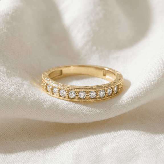 Pompeii 1/4ct Hand Engraved 14k Gold Diamond Wedding Ring (G/H,I1)