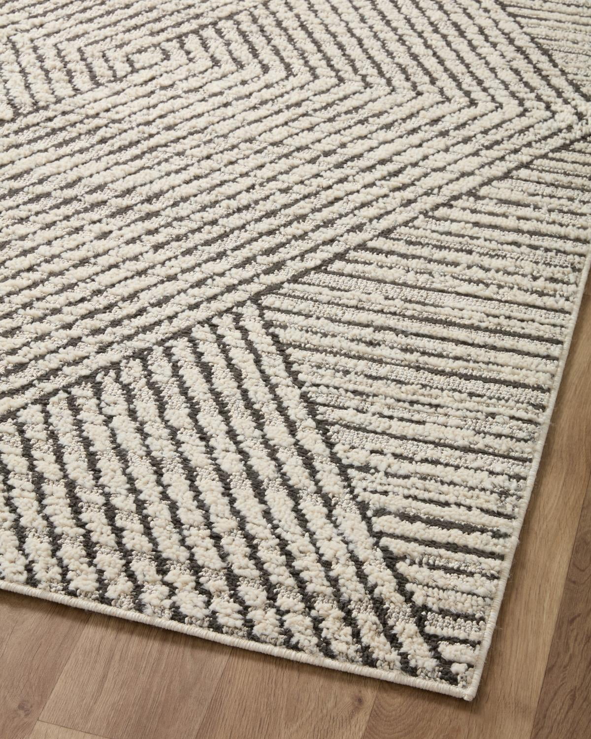 Loloi Fabian Charcoal / Ivory 7'-10" x 10' Area Rug