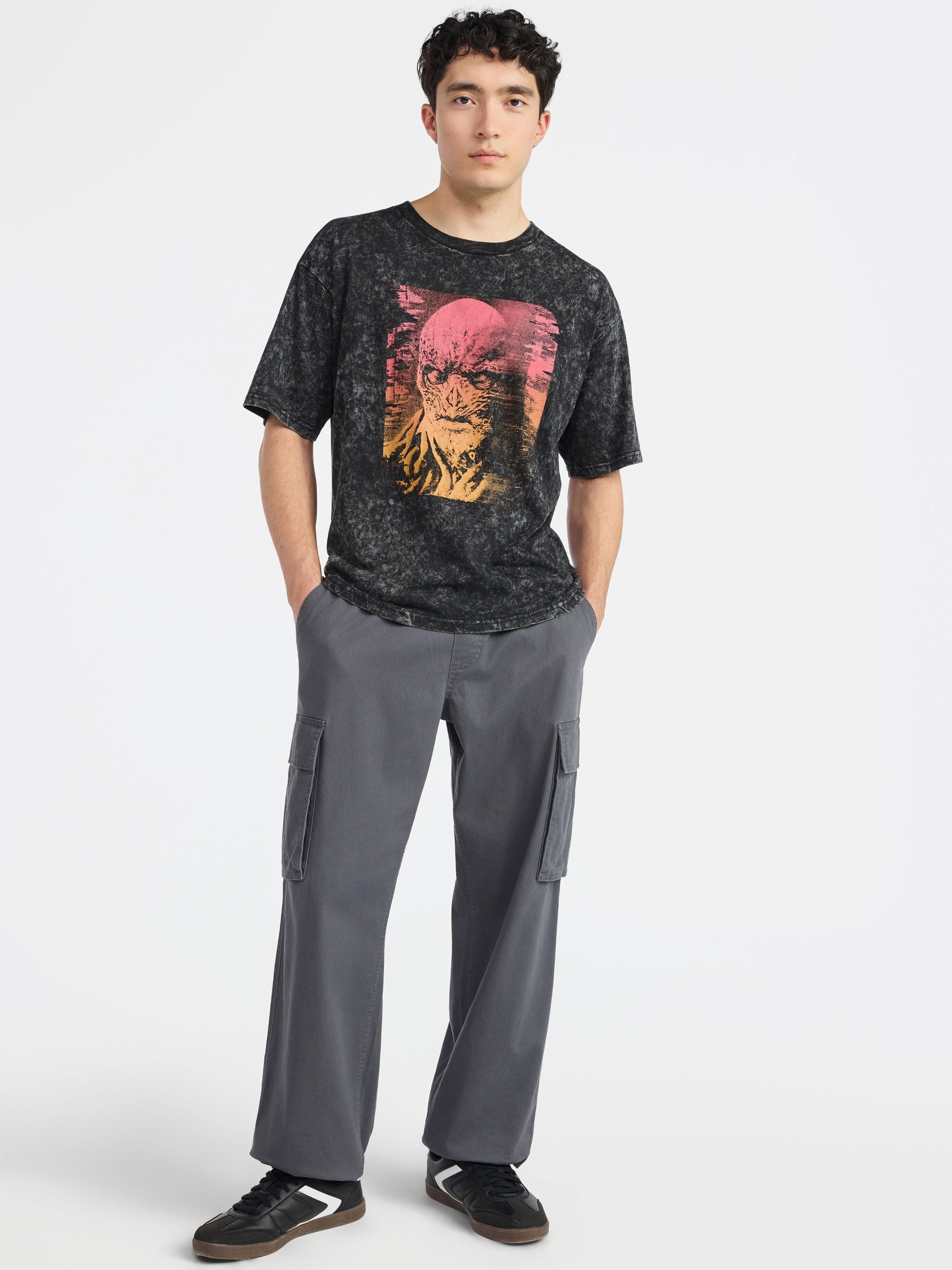 Netflix Stranger Things Vecna Lives Oversized Graphic T-Shirt from No Boundaries, Men's & Big Men's