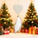 thumbnail image 4 of Adorno de copo de nieve blanco de plástico para árbol de Navidad | Decoración colgante navideña para árbol de interior o chimenea | Adorno ligero con purpurina para el hogar festivo, 4 of 6