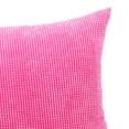 thumbnail image 4 of Funda de almohada de pana suave con rayas de maíz de 20'' y 24'' Rosa roja 60 x 60cm, 4 of 9