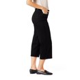 thumbnail image 2 of Levi Strauss Signature.™ Women’s Mid Rise Wide Leg Capri Jeans, 2 of 3