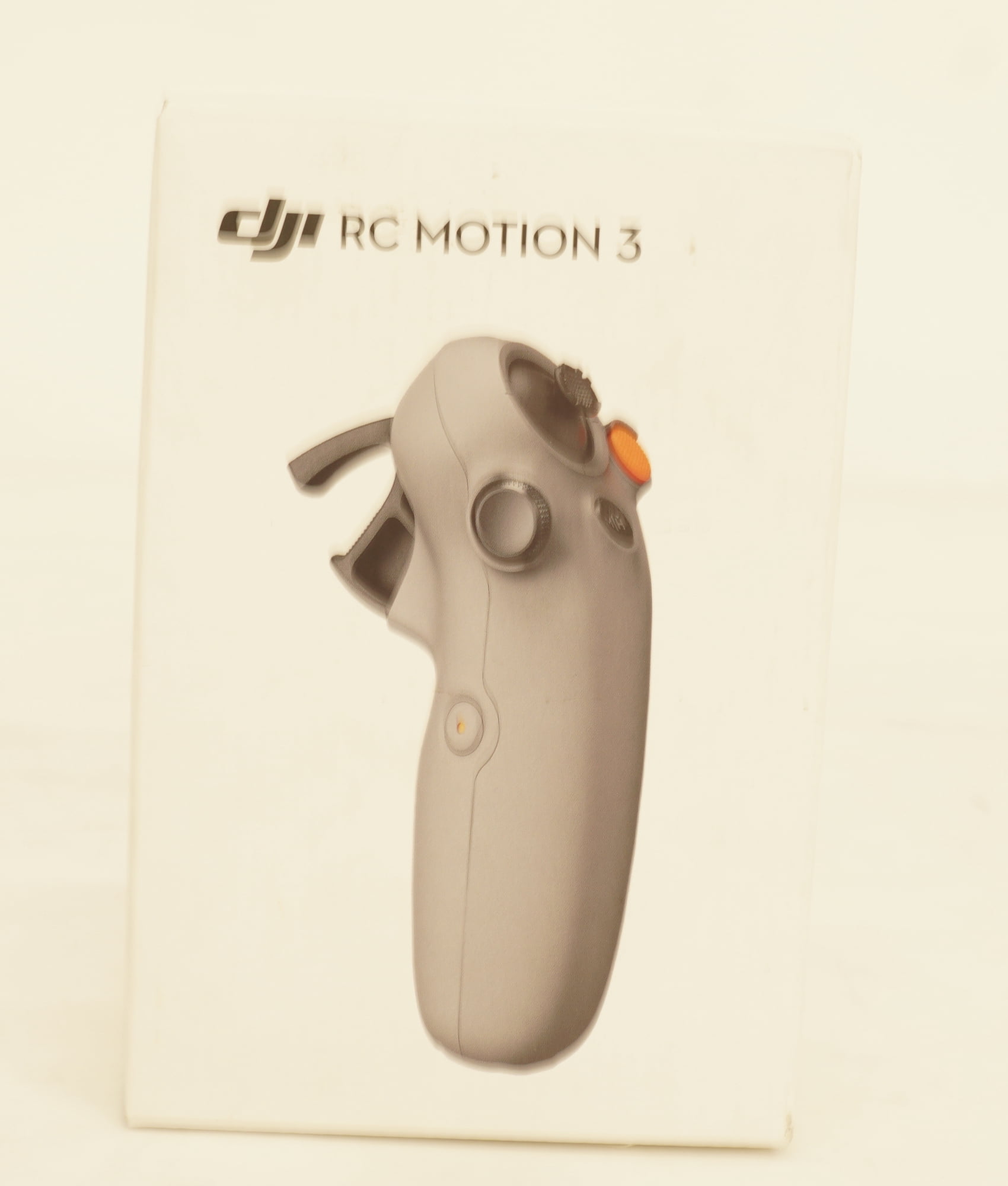Pre-Owned DJI RC Motion 3: Master Precise Drone Control with Enhanced Portability