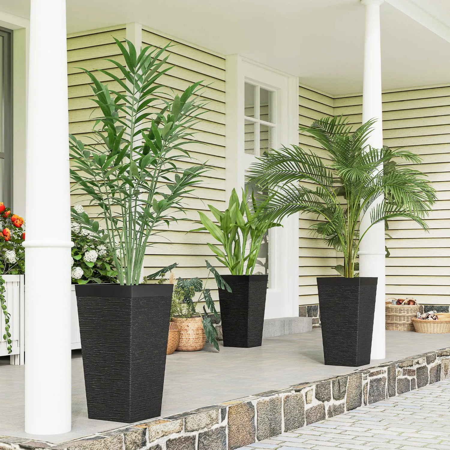 Set of 3 Plastic Flower Pots