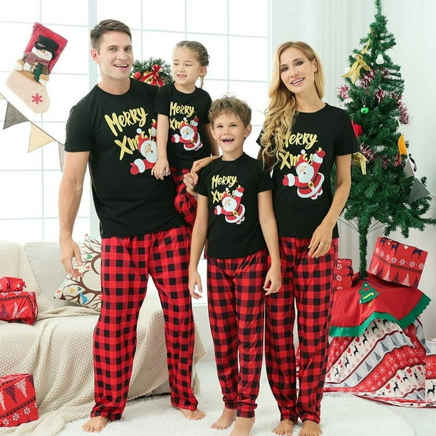 Conjunto de pijamas navideños familiares con estampado de dibujos