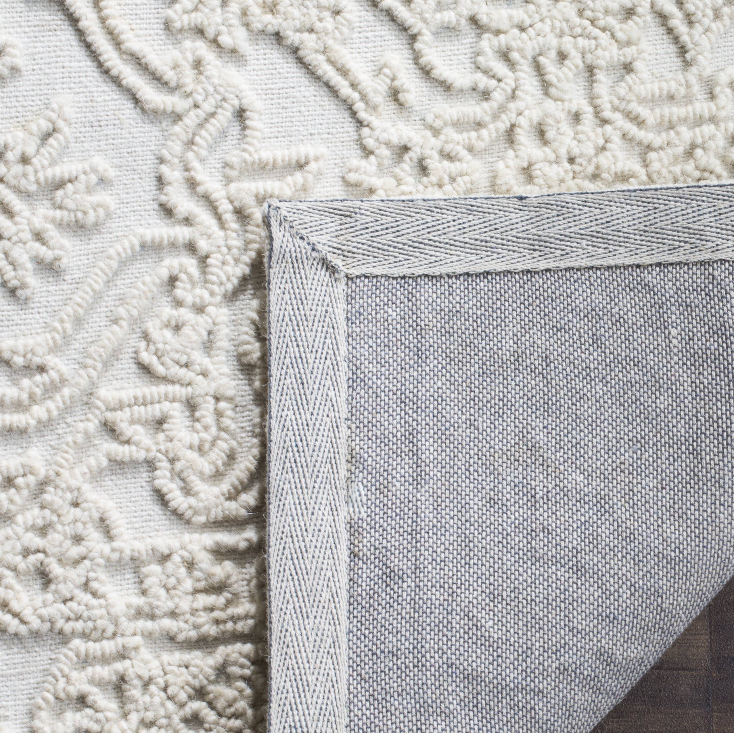 SAFAVIEH Trace Molly Solid Area Rug, Ivory, 6' x 9'