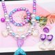 thumbnail image 5 of Juego de 10 pulseras y collares de sirena para niñas y niños, kit de disfraces de sirena, collar de cola de sirena con campana, pendiente de concha, pulsera de concha de perla, L, 5 of 5