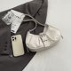 thumbnail image 4 of Bolso Hombro Cuero PU Y2K para Mujer Bandolera Plisado Viajes () Blanco, 4 of 9