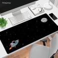 thumbnail image 1 of Alfombrilla de ratón negra de Anime astronauta, tapete de escritorio para ordenador portátil, suave, antideslizante, alfombrilla de ratón Kawaii, 900x400 qiuyongming unisex, 1 of 2