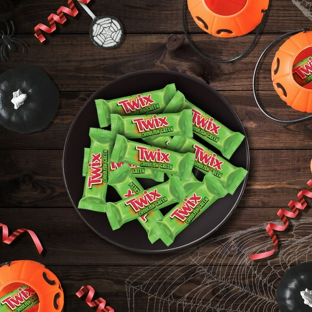 Twix Ghoulish Green Fun Size Halloween Candy Mini Pack - 9.8