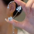 thumbnail image 2 of 2PCS Boucles d'Oreilles Clip Femmes Crochet Sans Trouée Rose Fleur Oreille Clip Os Clip Oreille Papillon, 2 of 5
