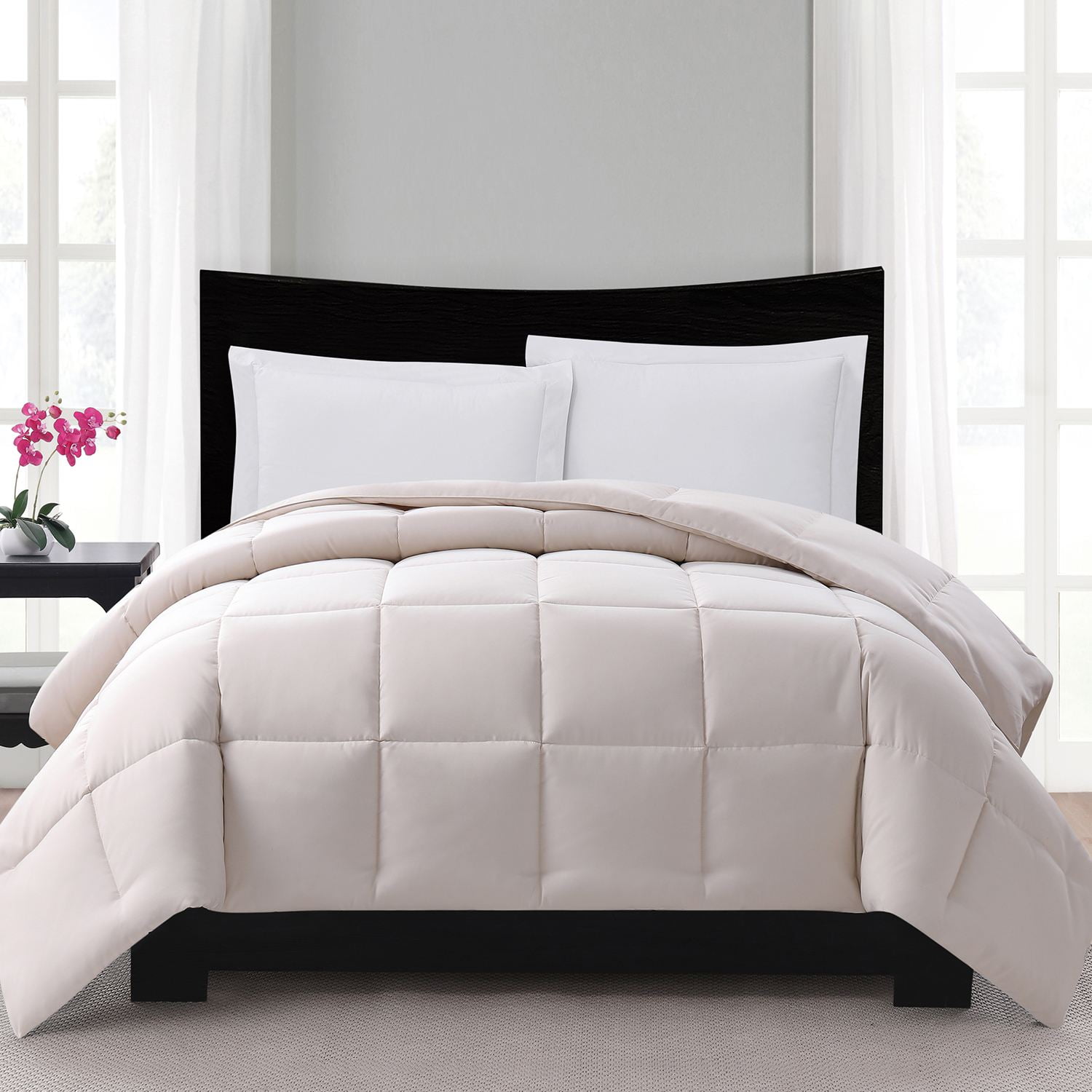 London Fog Supreme Down Alternative Comforter Queen Size, Tan