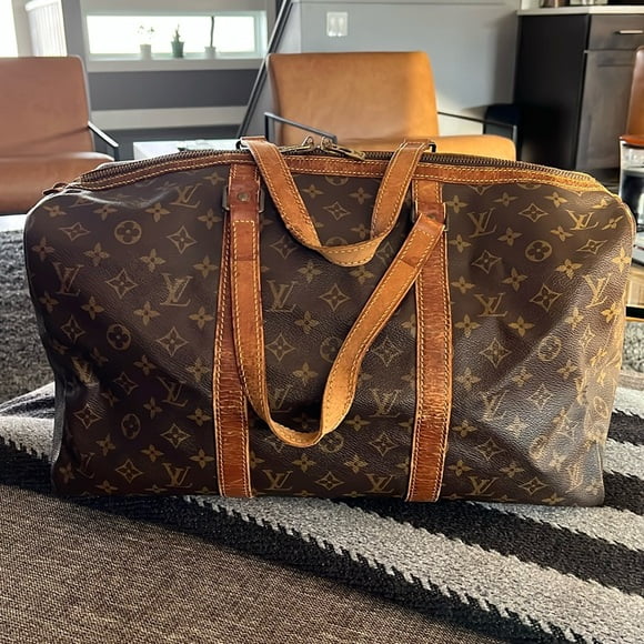 Louis-Vuitton mono duffle