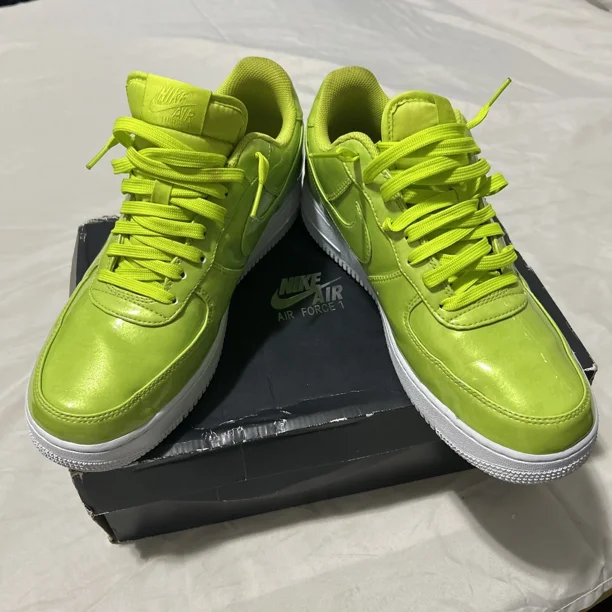 Ni - ke Ni - ke Air Force 1 '07 LV8 Volt Sneakers AJ9505-300 Mens Size 11
