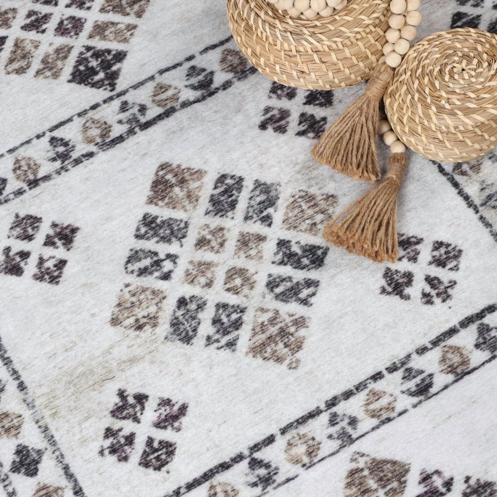 Superior Solin Neutral Geometric Washable Indoor Area Rug, 12' x 18', Ivory