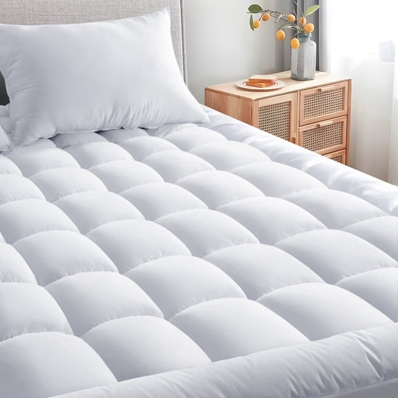 Queen Mattress Pad - Quilted Fitted Mattress Topper Protector, Soft Noiseless Pillow Top Cover with 8-21" Deep Pocket, Cooling Breathable 4D Spiral Fiber 60x80" White, Basic Plush (400 GSM)