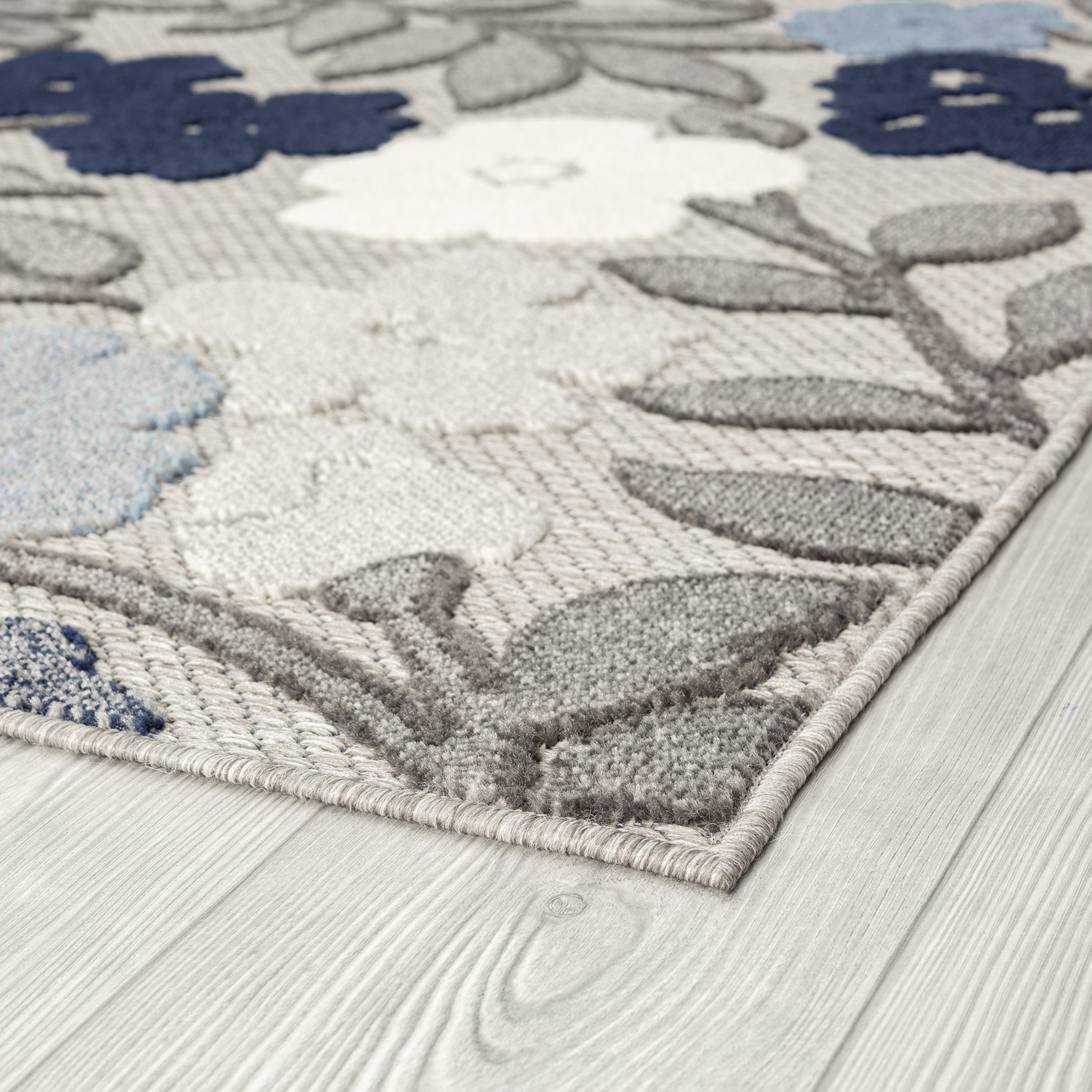 Oasis Modern Floral Blue and Cream Polypropylene Indoor Outdoor Area Rug, 5'x5' Round
