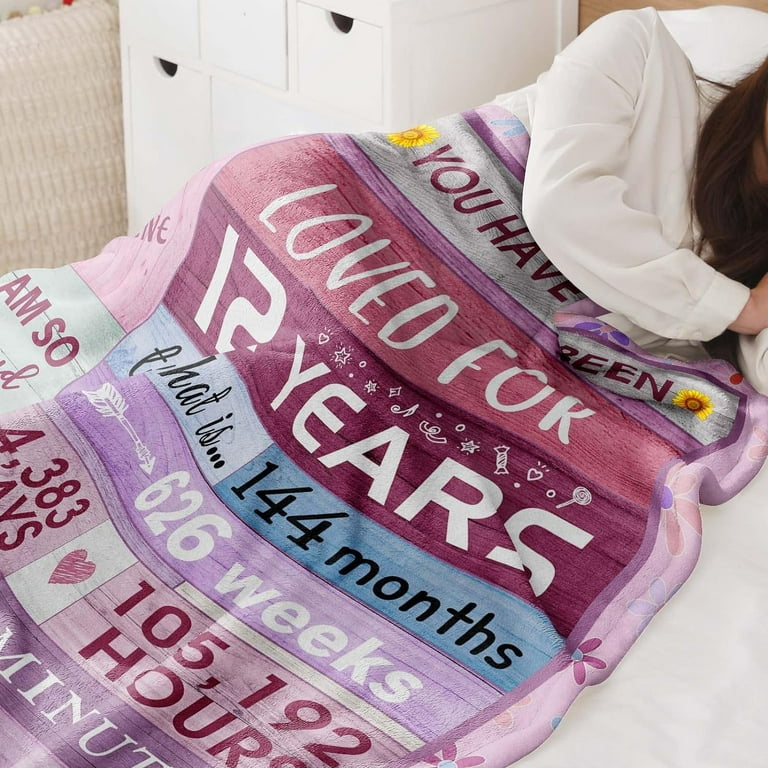 RooRuns 19th Birthday Decorations Blanket, Gifts for 19 Year Old Female,  19th Birthday Gifts for Girls, Best 19th Birthday Gift, 19th Birthday Gift  Ideas 