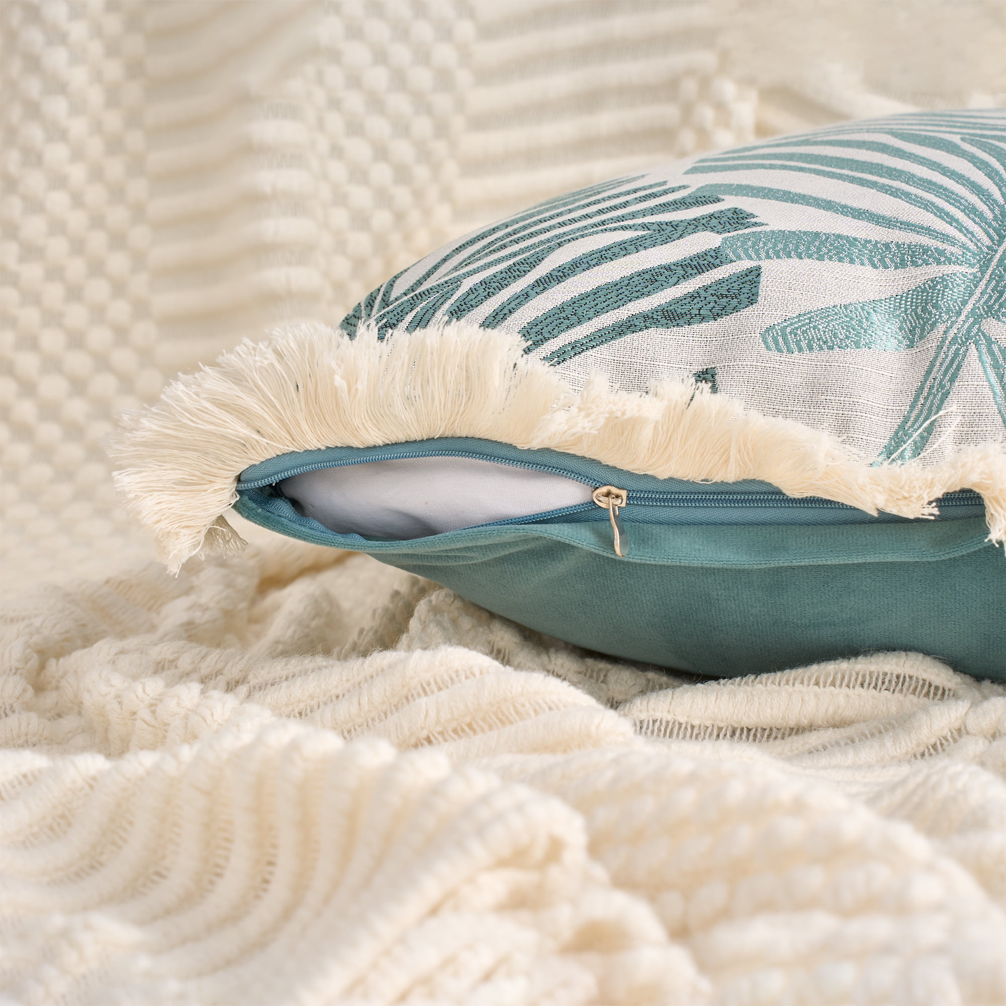 Unique Bargains Set of 2 Boho Palm Leaf Jacquard Throw Pillow with Tassel Edge Green