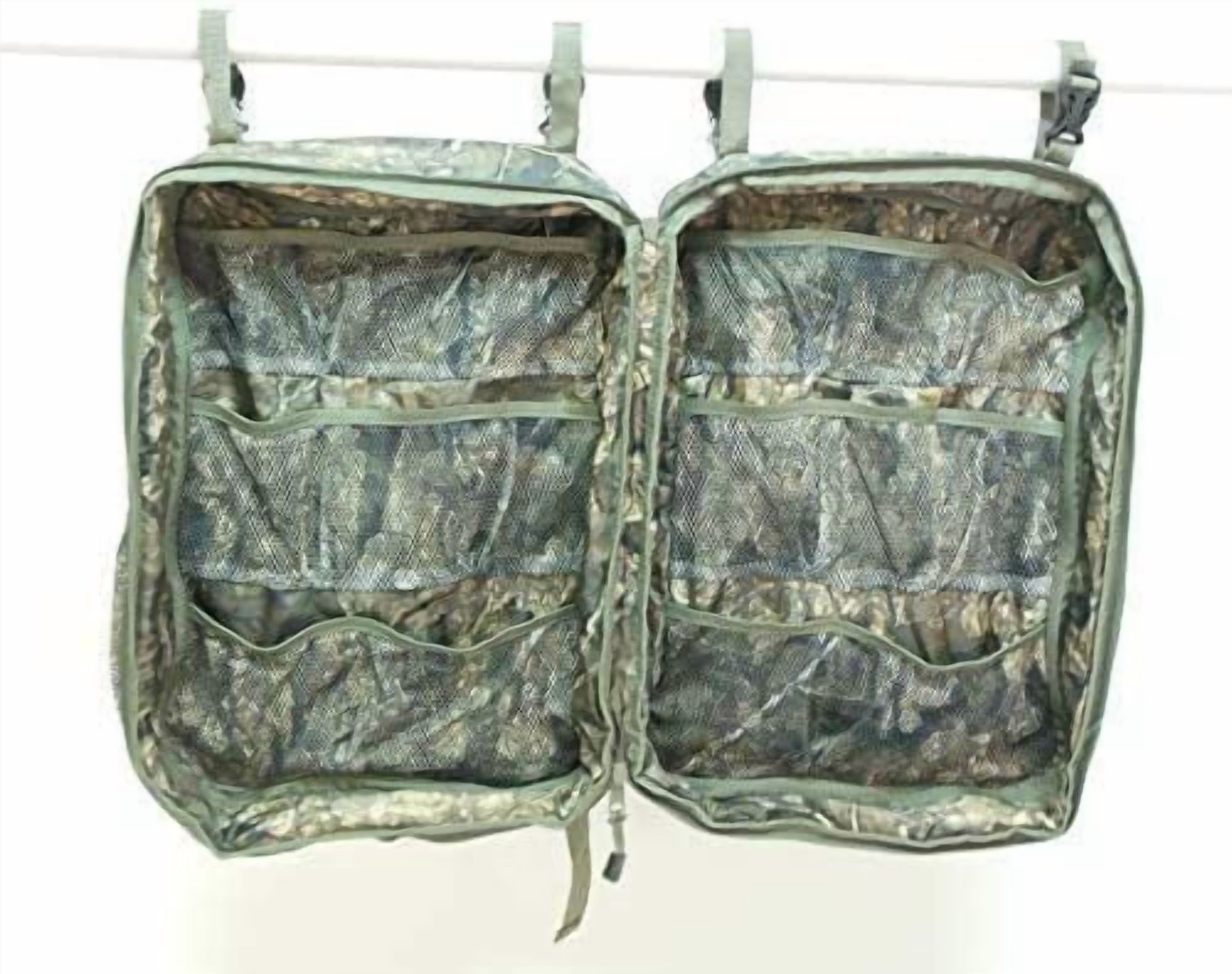 Hanging Hunting Backpack for Treestand Blind or Flooded Timber