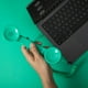 thumbnail image 5 of Audífono Micrófono Pop Teléfono Retro USB-C Native Union verde, 5 of 5
