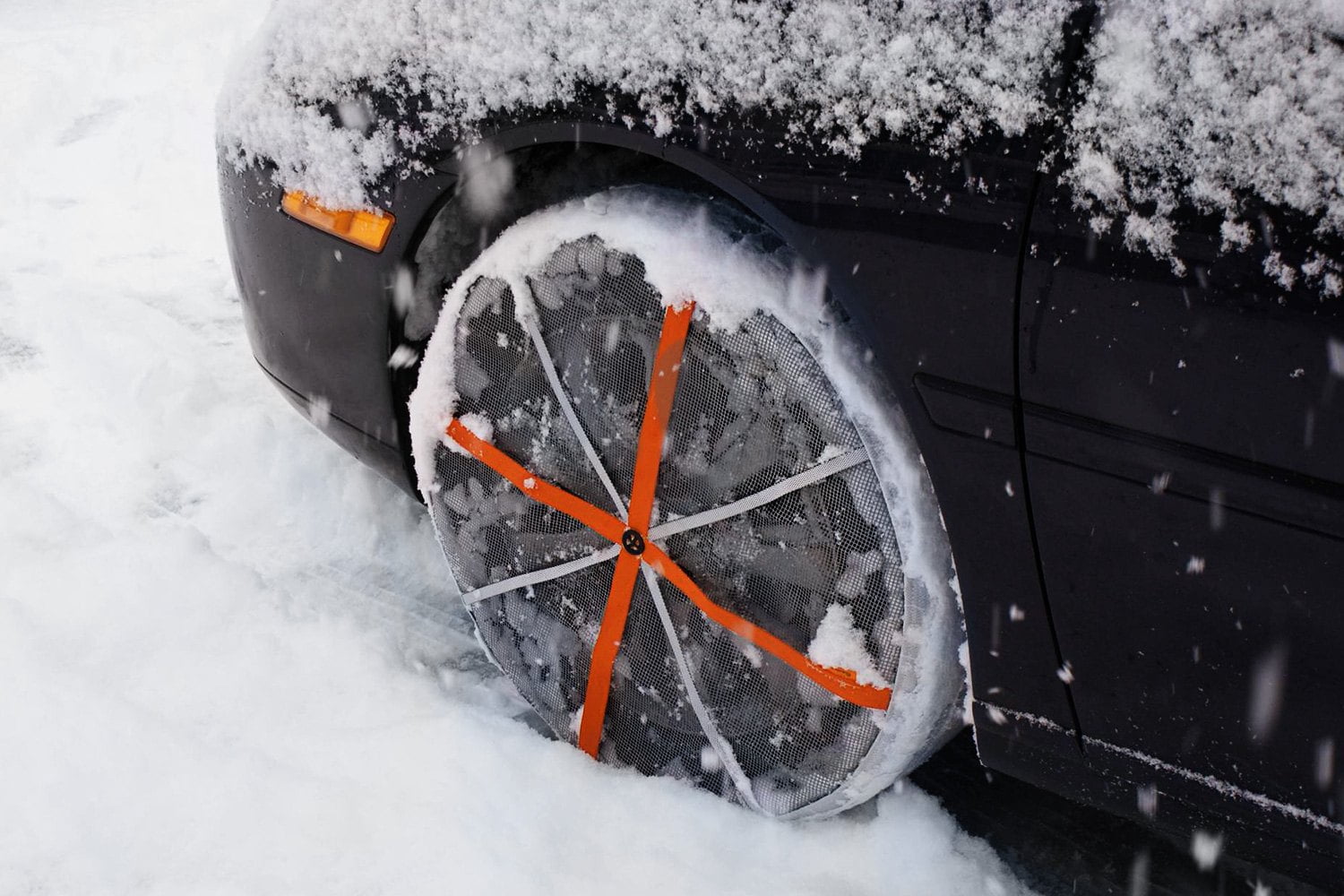 AUTOSOCK HD AL74 Traction Wheel and Tire Cover for Ice & Snow Easy Install Tire Chain Alternative with Emergency Safety Flare 