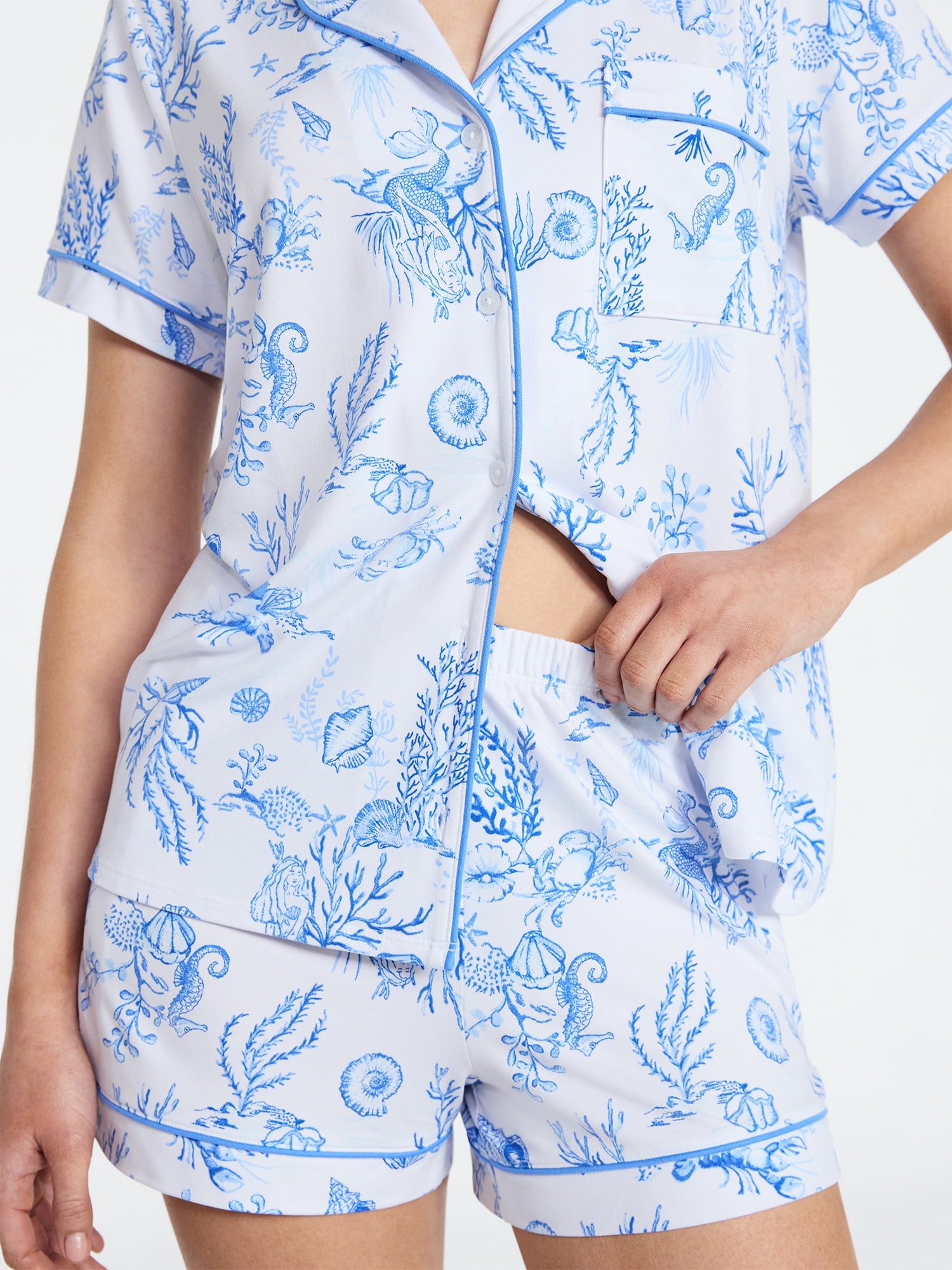 Joyspun Women’s Mommy and Me Notch Collar Top and Shorts Family Matching Pajama Set, Sizes XS-3X