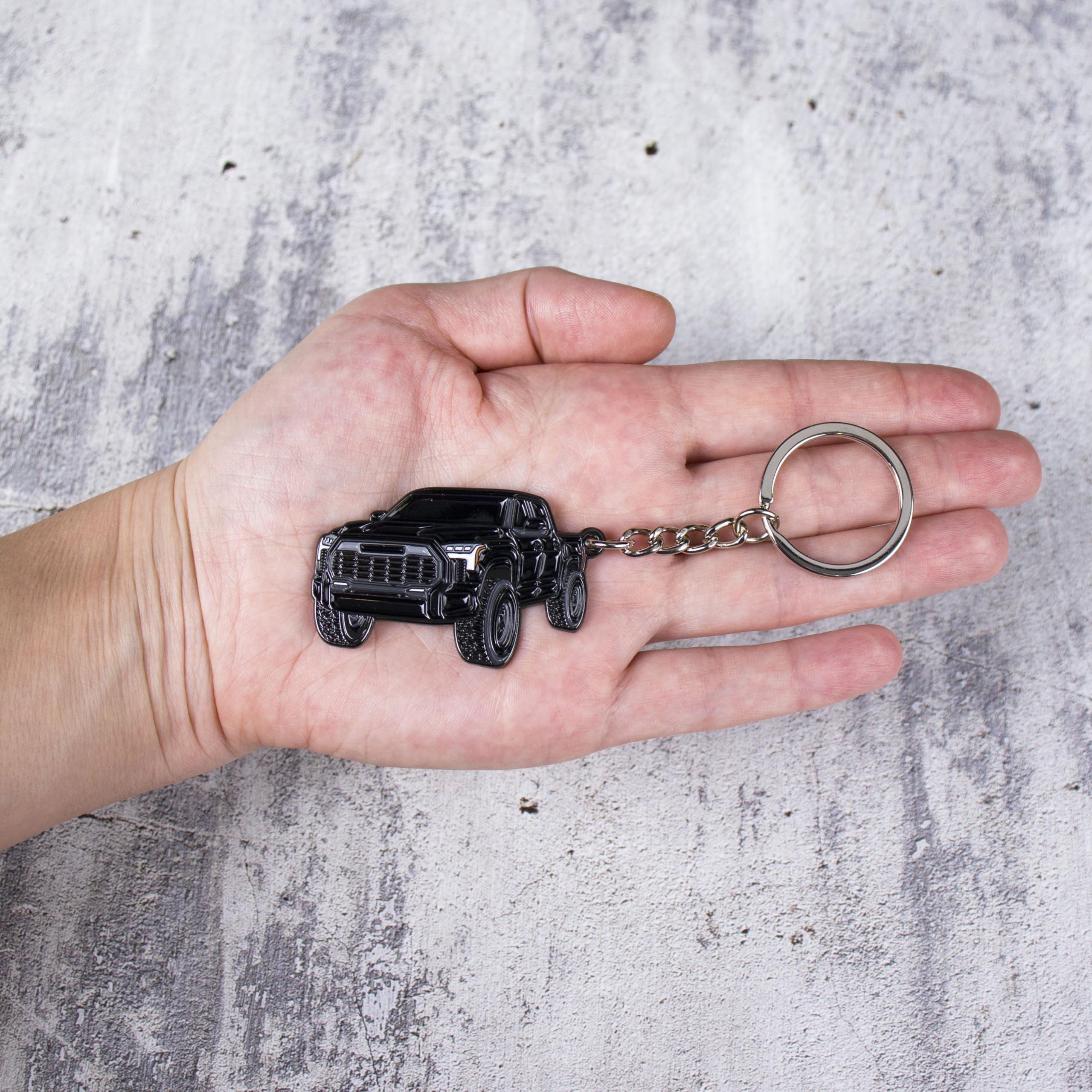 Accessories Metal Tundra Keychain 2024 2023 - Key Ring Fob Cover Ring Key Chain Toy Gift Truck
