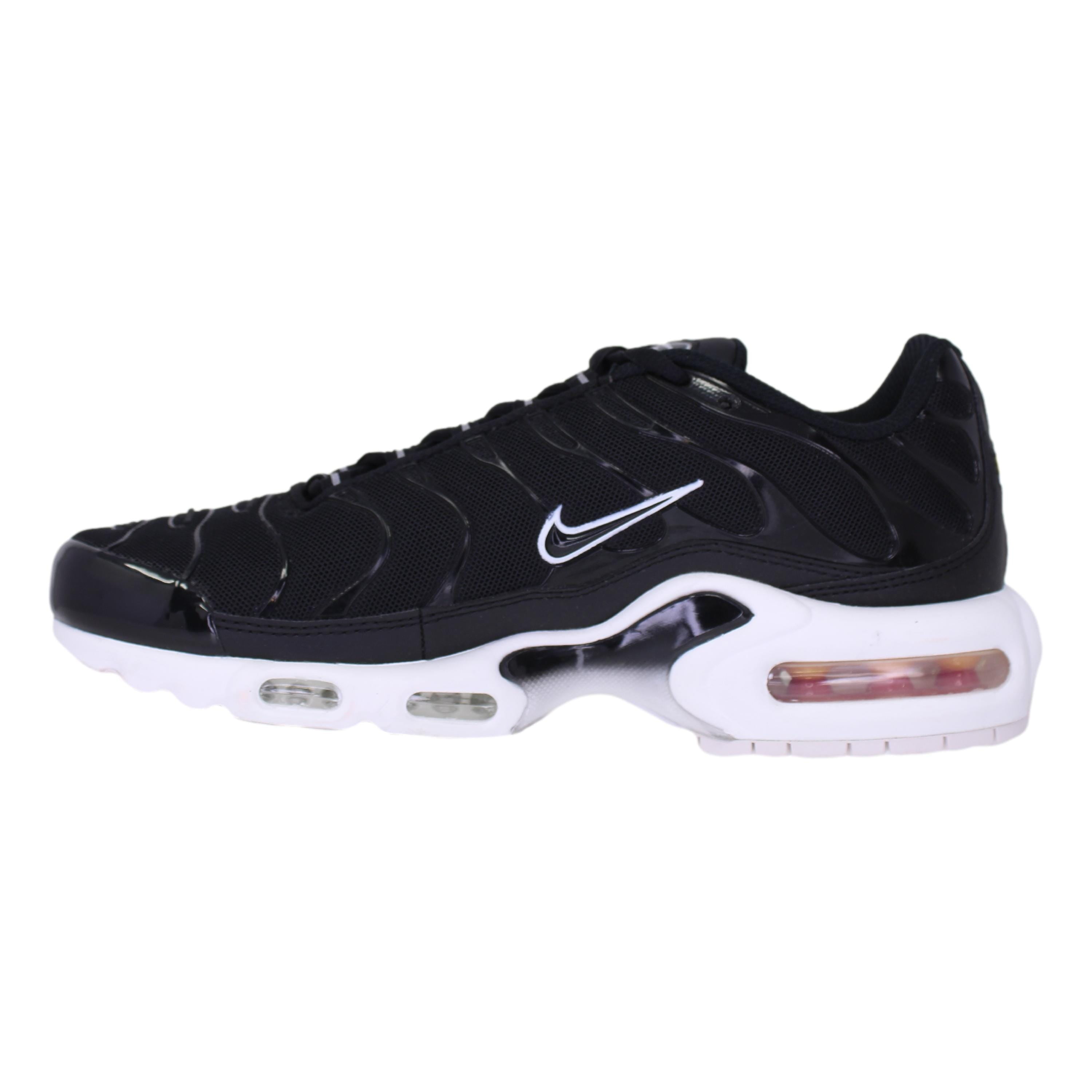 Nike Air Max Plus Black/Black-White DM2362-001 Women's Size 6 Medium