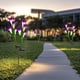 thumbnail image 5 of Luces de suelo de flor de lirio solar, paquete de 2 lámparas decorativas de jardín al aire libre, luces de estaca LED impermeables de 27.56 ", decoración de patio multicolor con energía solar, 5 of 6